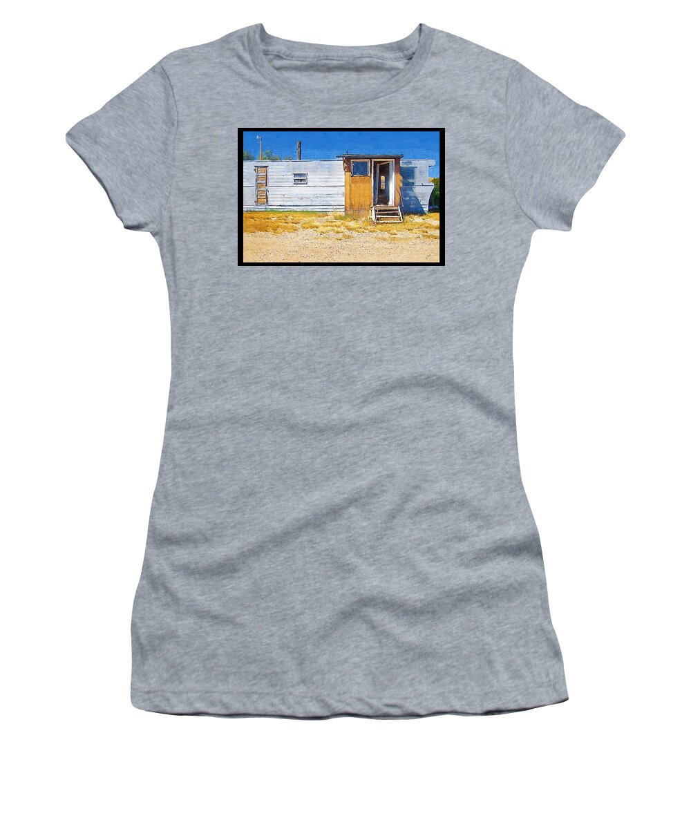 Window Women's T-Shirt featuring the photograph Classic Trailer by Susan Kinney