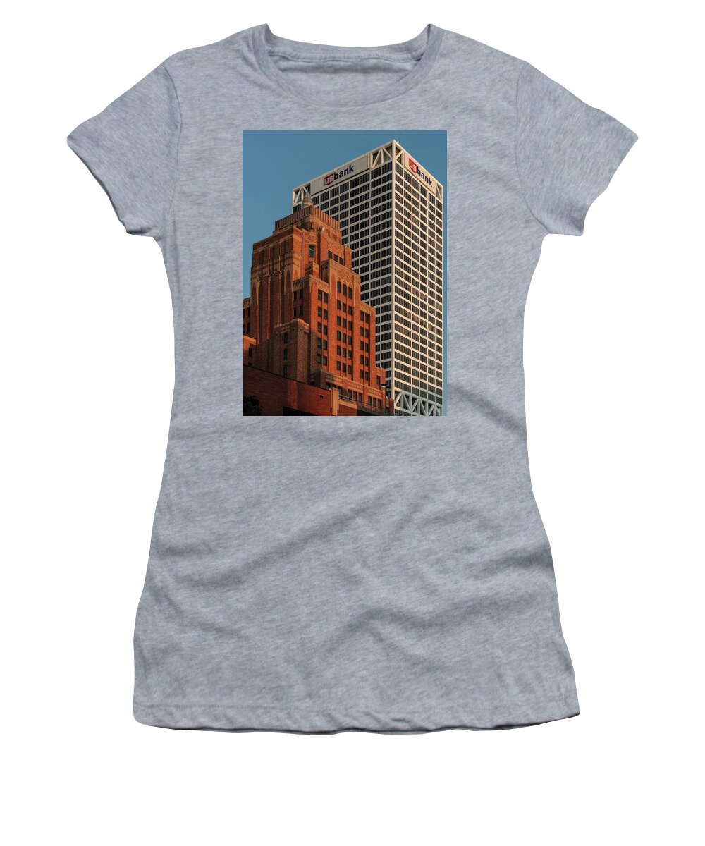 Wisconsin Gas Bldg. Women's T-Shirt featuring the photograph Contrasting Towers by John Roach