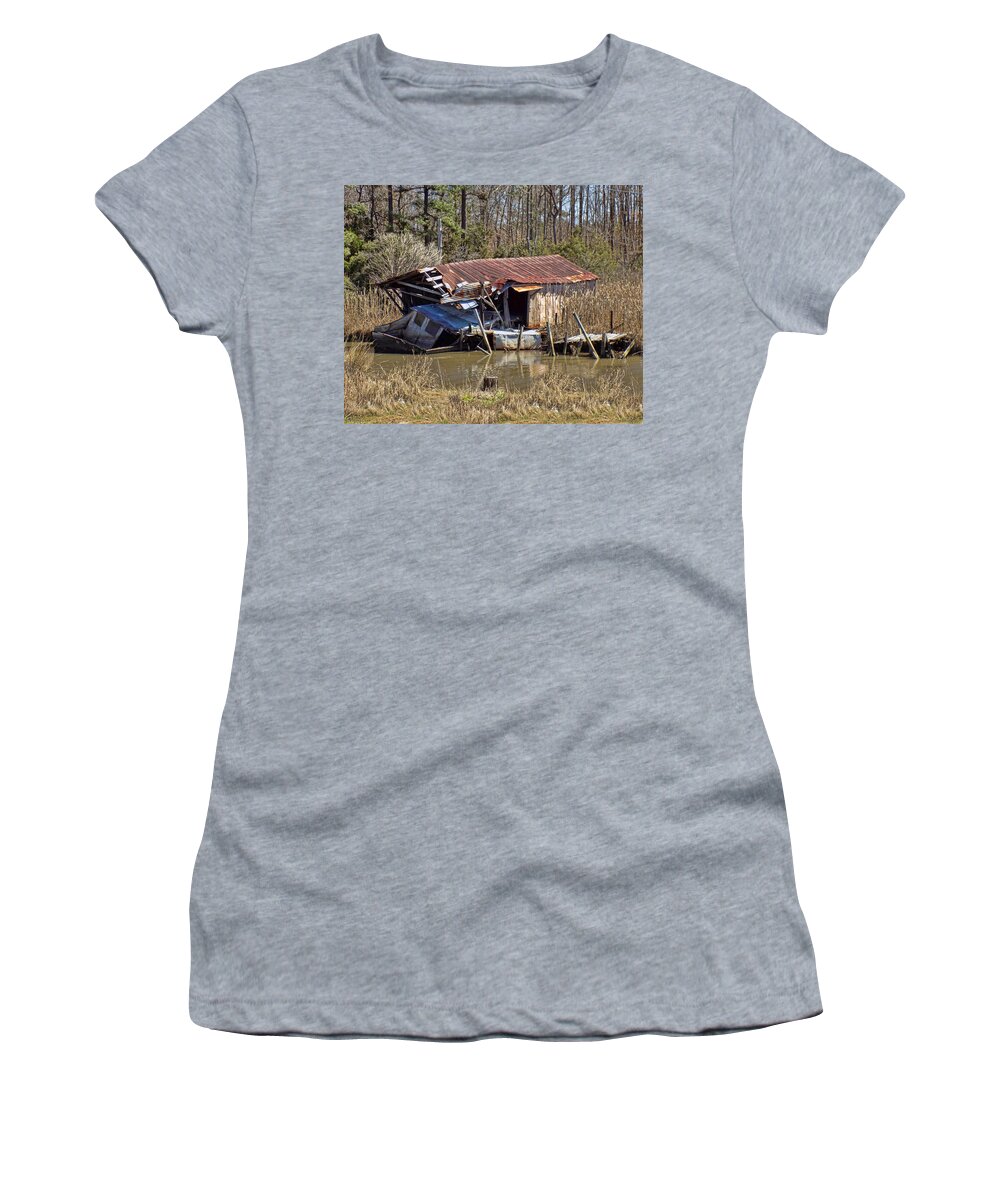 Victor Montgomery Women's T-Shirt featuring the photograph Docked Too Long by Vic Montgomery