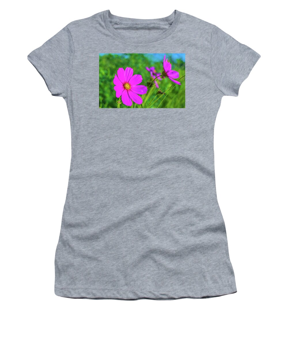 Parkersburg Women's T-Shirt featuring the photograph Flower Power by Jonny D