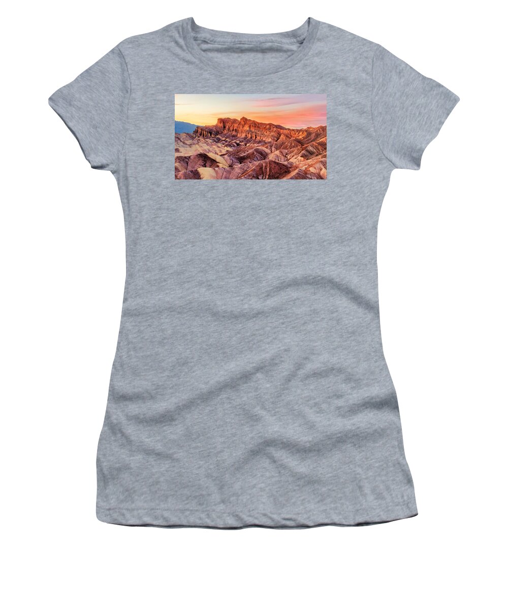 Death Valley Women's T-Shirt featuring the photograph Glowing by Rick Wicker