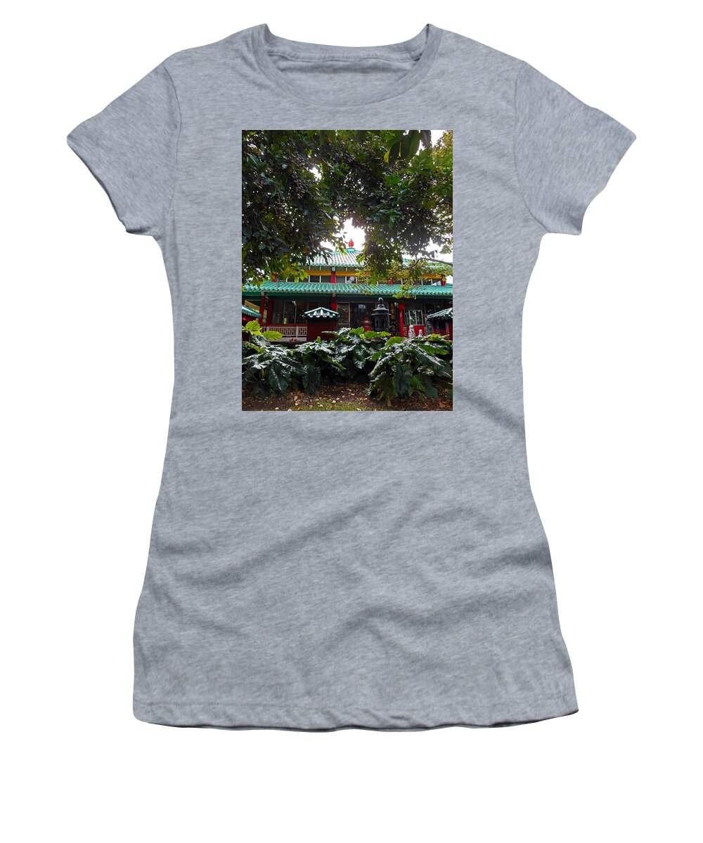 Honolulu Women's T-Shirt featuring the photograph Kwon Yin Temple 4 by Ron Kandt