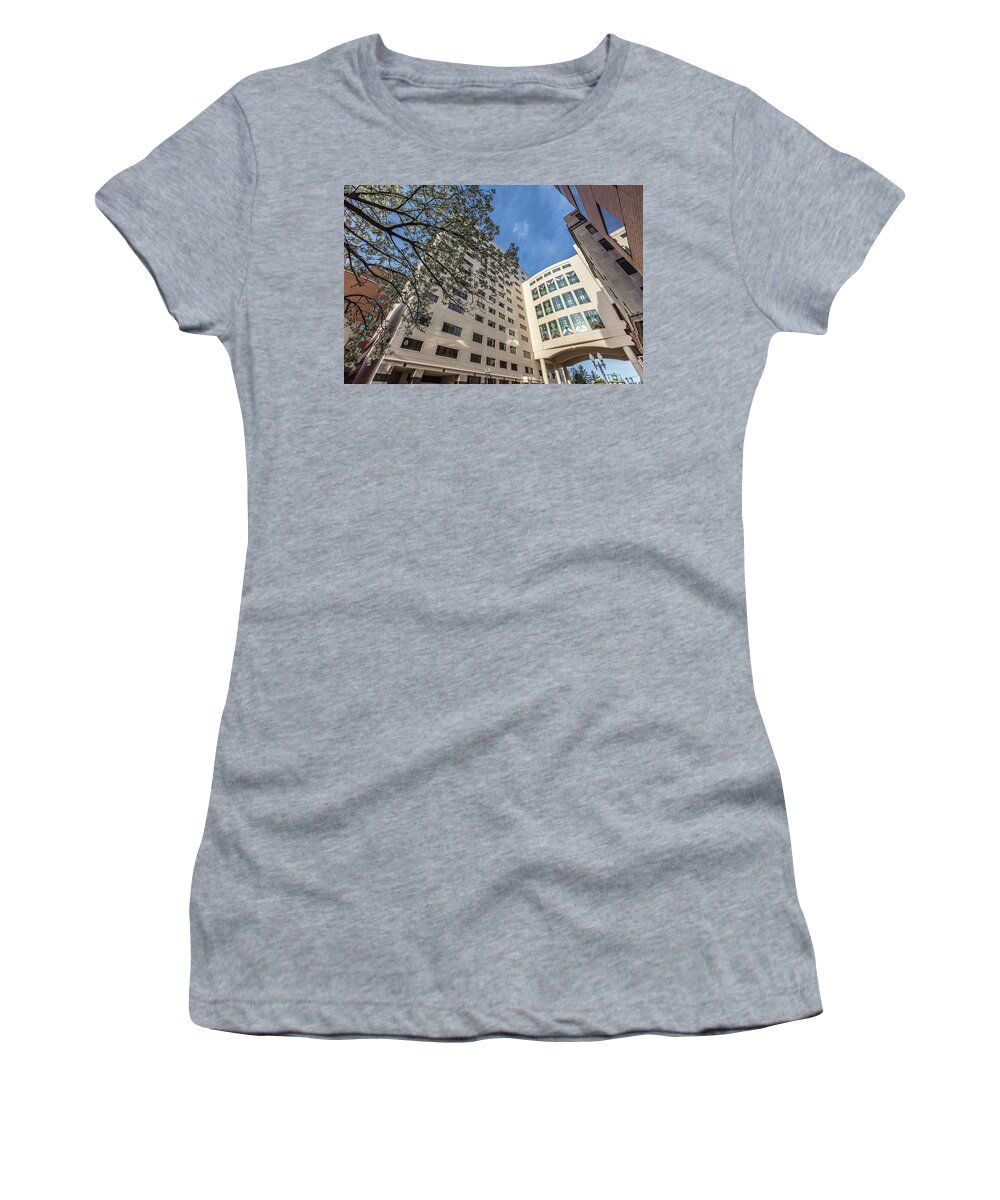 Canon 5dsr Women's T-Shirt featuring the photograph Lansing Michigan Spring 25 by John McGraw