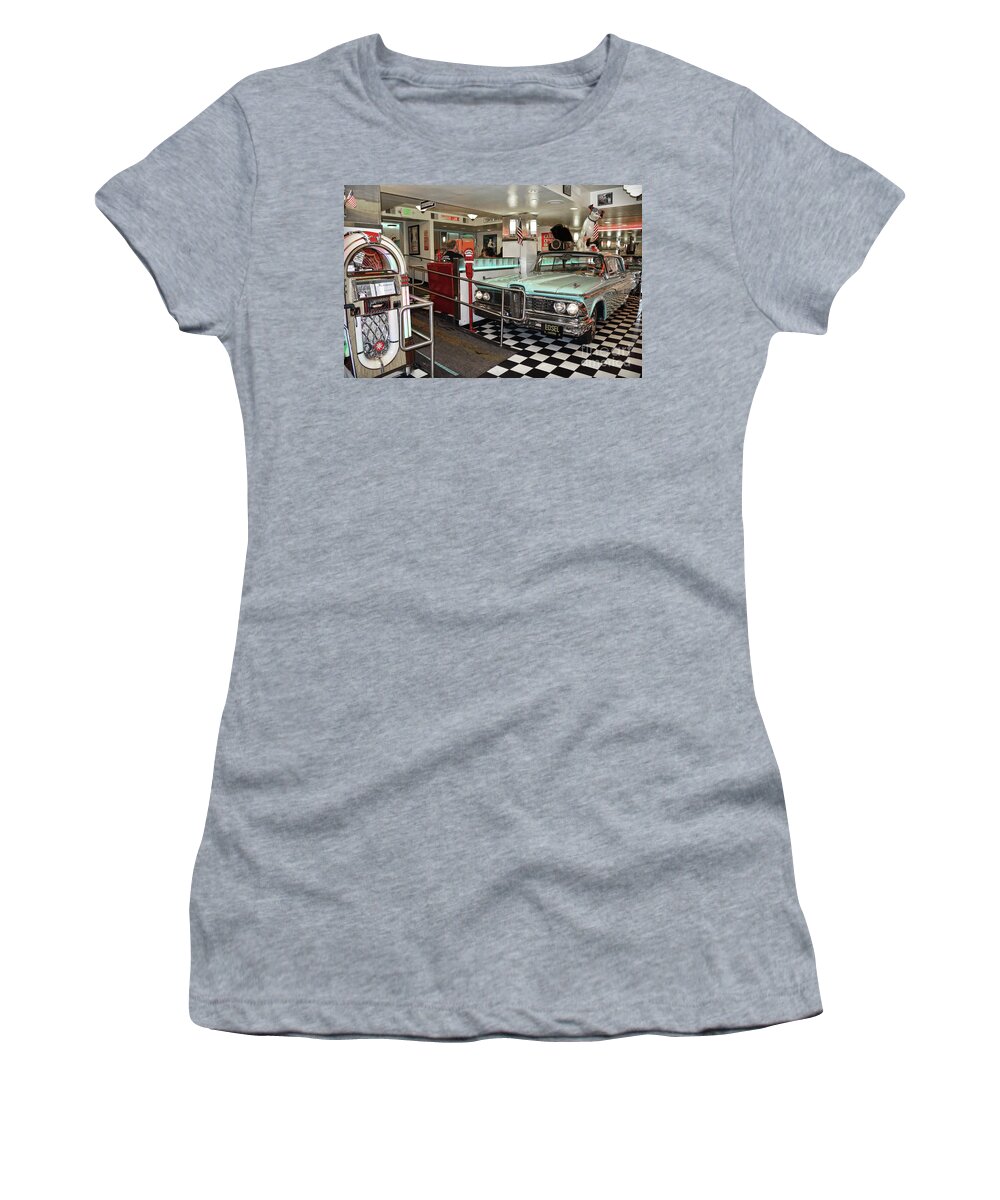 Lori Women's T-Shirt featuring the photograph Loris Diner in San Francisco by RicardMN Photography
