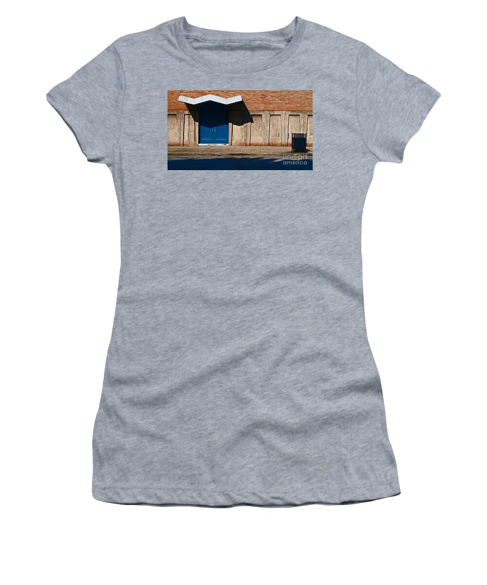Architecture Women's T-Shirt featuring the photograph Louisville Wave by George D Gordon III