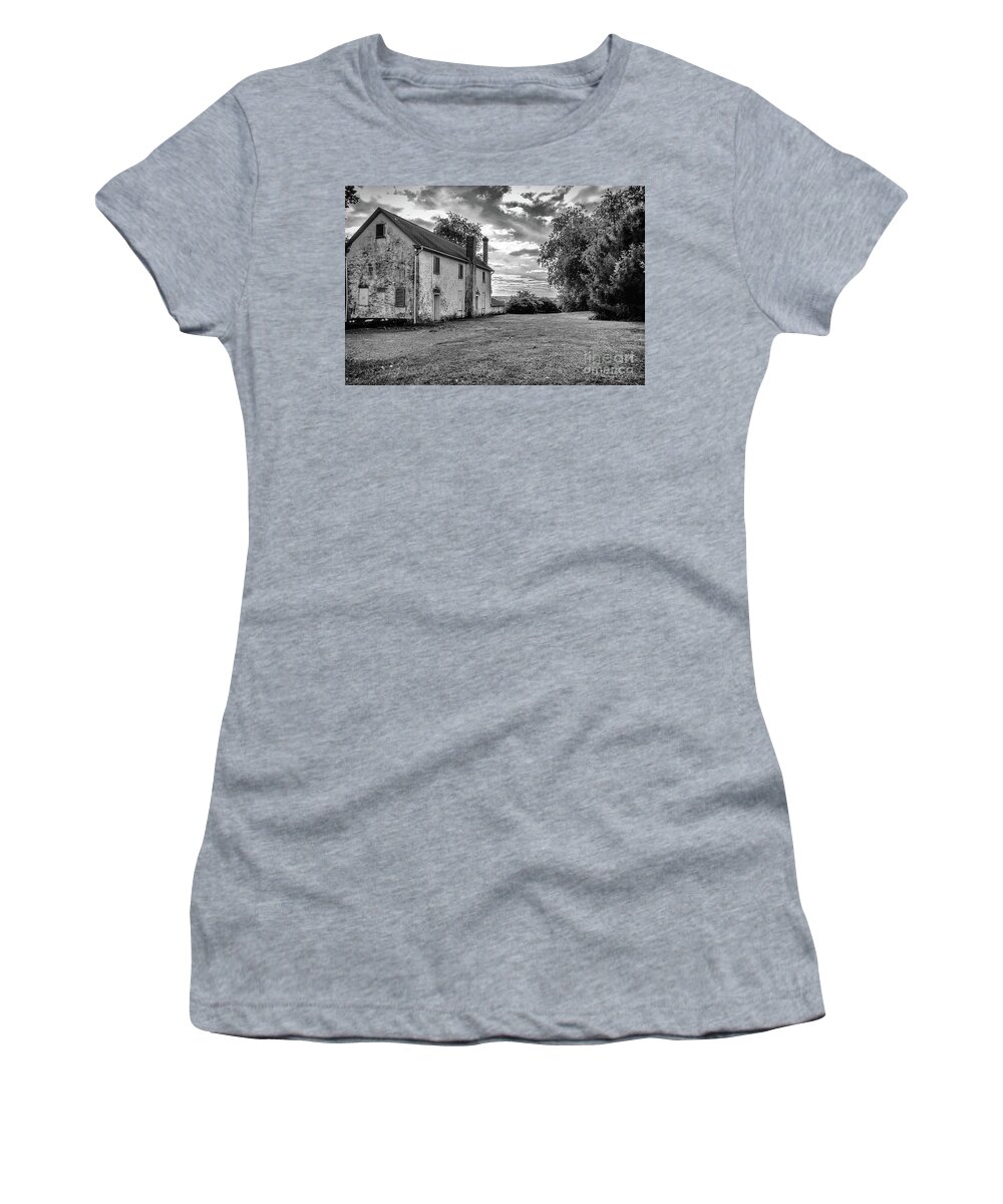  House Women's T-Shirt featuring the photograph Old Stone House Black and White by Dawn Gari