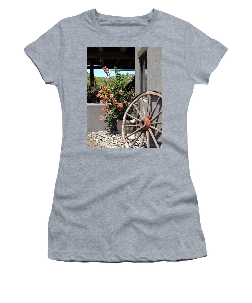 Gift Shop Women's T-Shirt featuring the photograph Old Wagon Wheel by Gordon Beck