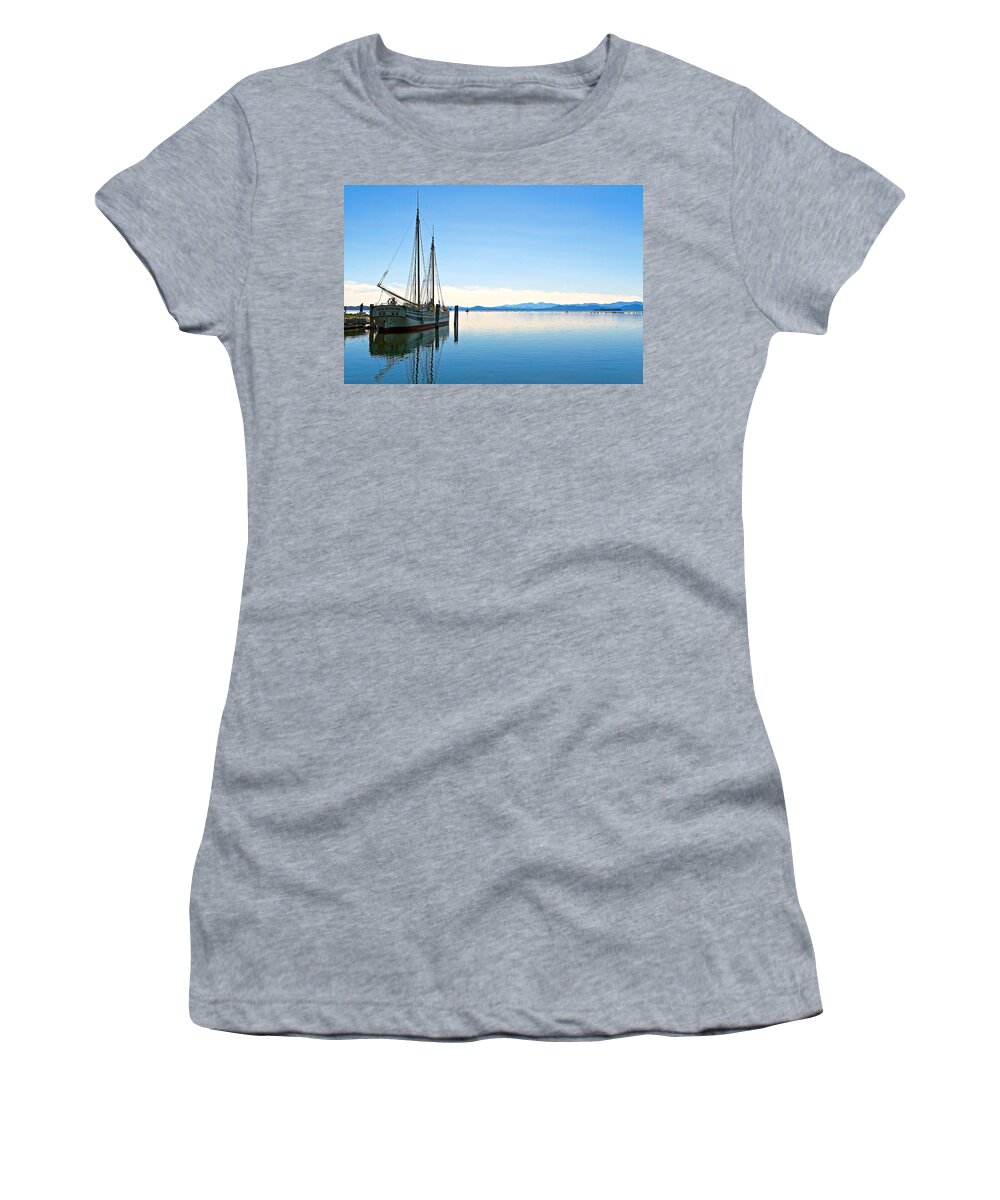 Vermont Women's T-Shirt featuring the photograph Out of the Blue by Mike Reilly