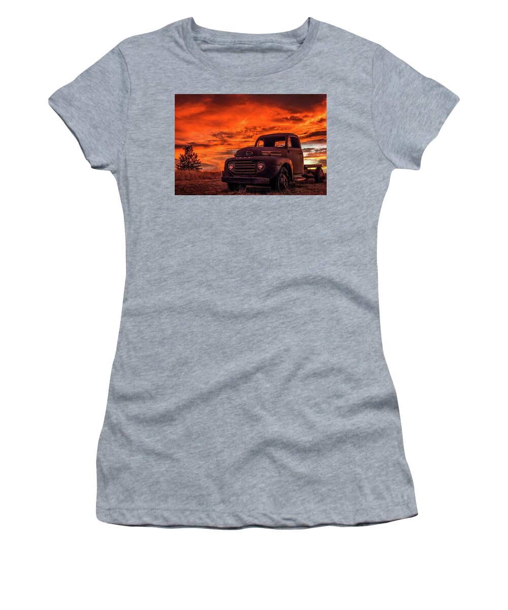 1948 Women's T-Shirt featuring the photograph Rusty Truck Sunset by Dawn Key