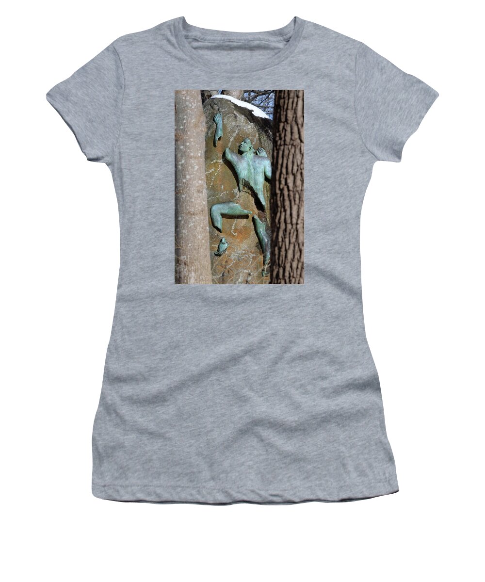 Sculpture Women's T-Shirt featuring the photograph Sculpture Stony Brook New York by Bob Savage