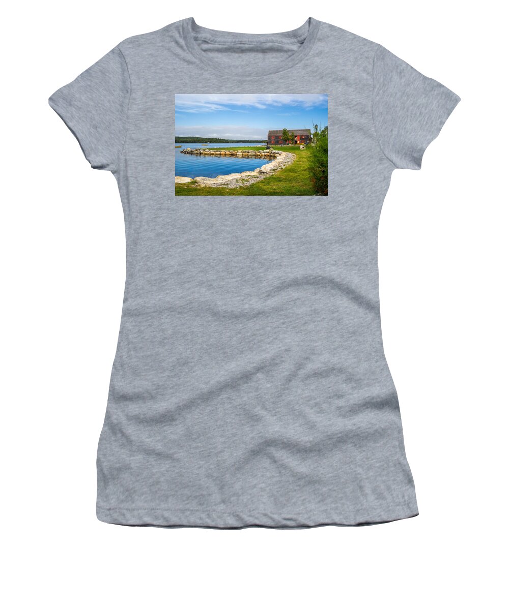 Canada Women's T-Shirt featuring the photograph Shelburne Waterfront by Mark Llewellyn