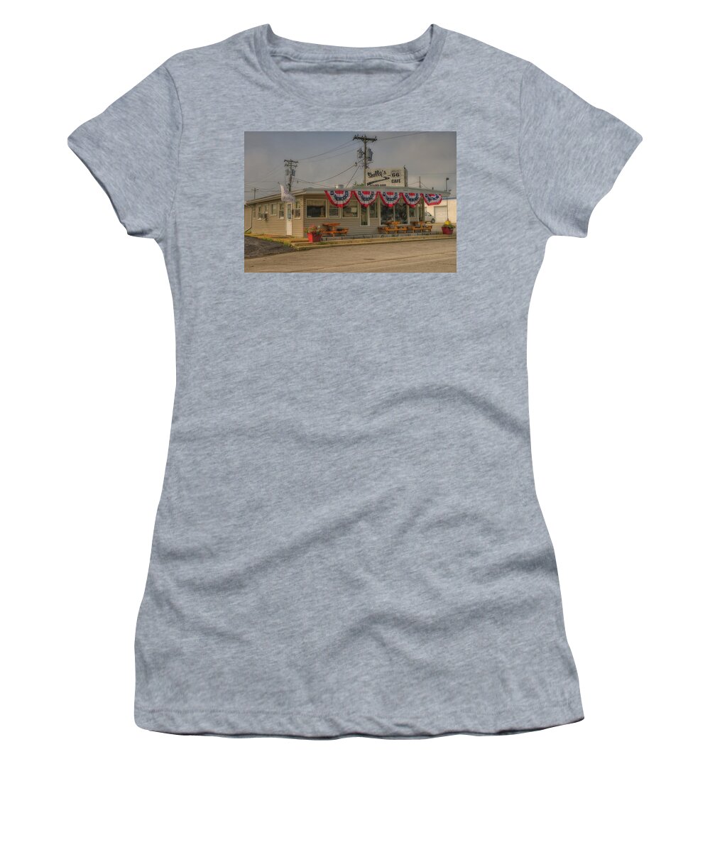 Missouri Women's T-Shirt featuring the photograph Shellys Route 66 Cafe Cuba MO DSC05554 by Greg Kluempers