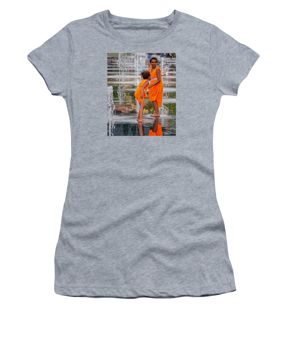Children Women's T-Shirt featuring the photograph Sisters in the Waterpark by Gary Karlsen