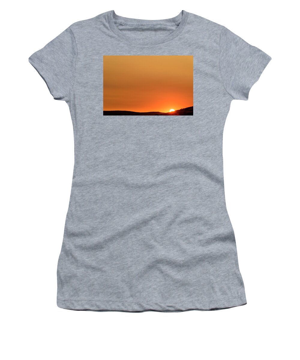 Sunrise Women's T-Shirt featuring the digital art Sunrise over the Umtanum ridge by Michael Lee