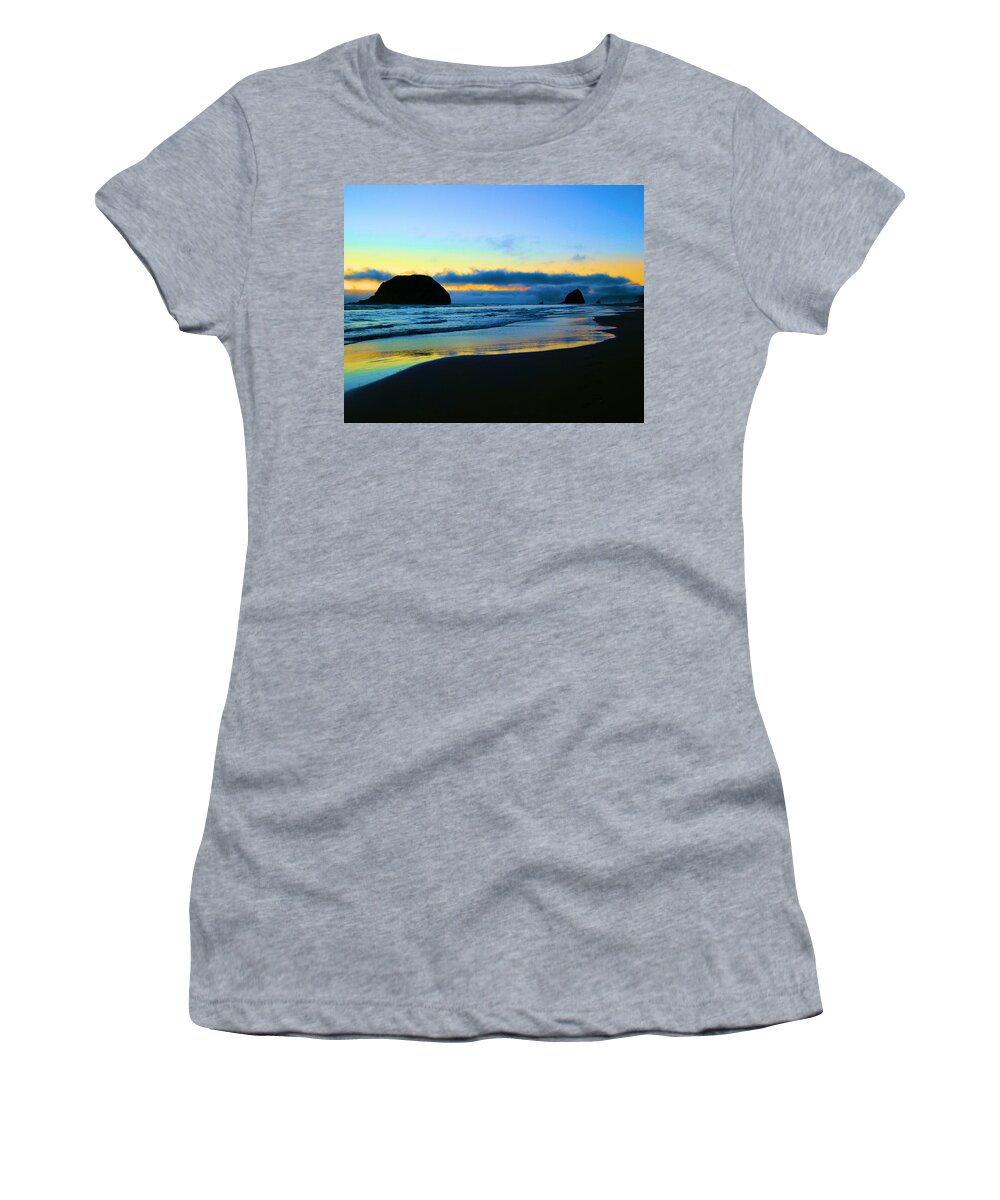 Ocean Women's T-Shirt featuring the photograph The beauty of the moment by Jeff Swan