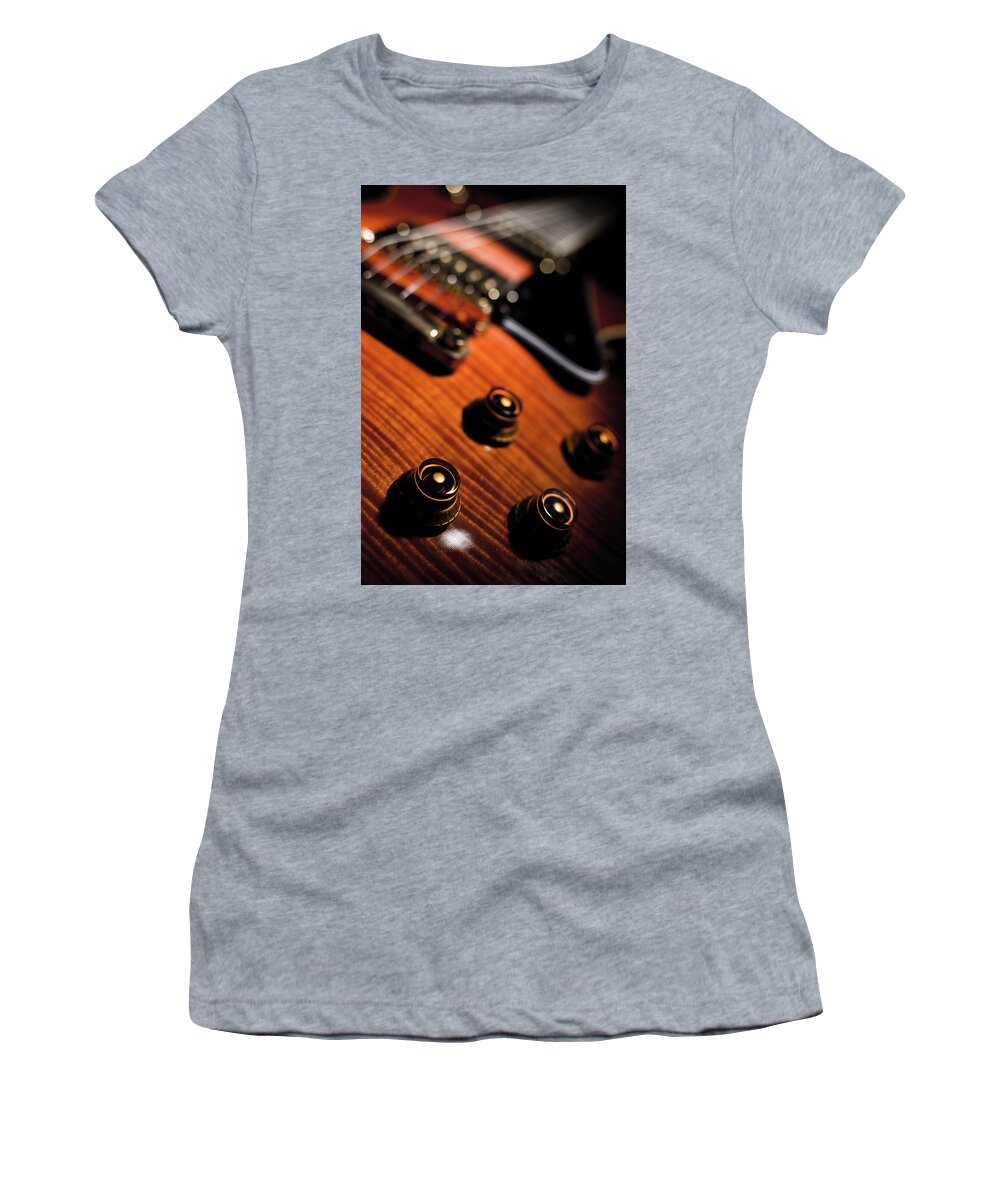 Les Paul Guitar Women's T-Shirt featuring the photograph Tune Into Focus by David Sutton