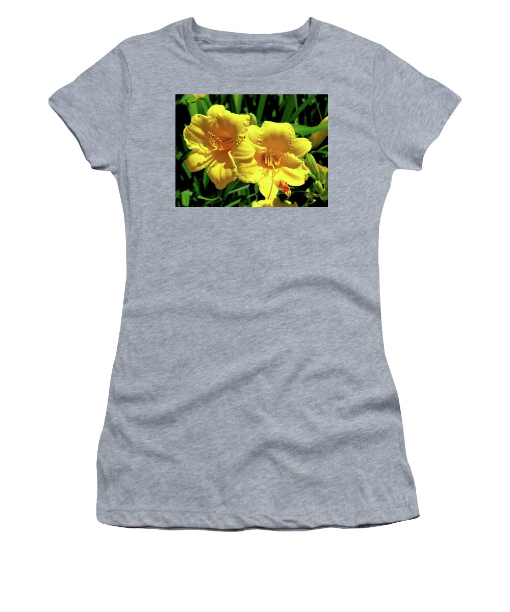 Lily Women's T-Shirt featuring the photograph Two of a Kind by Linda Stern