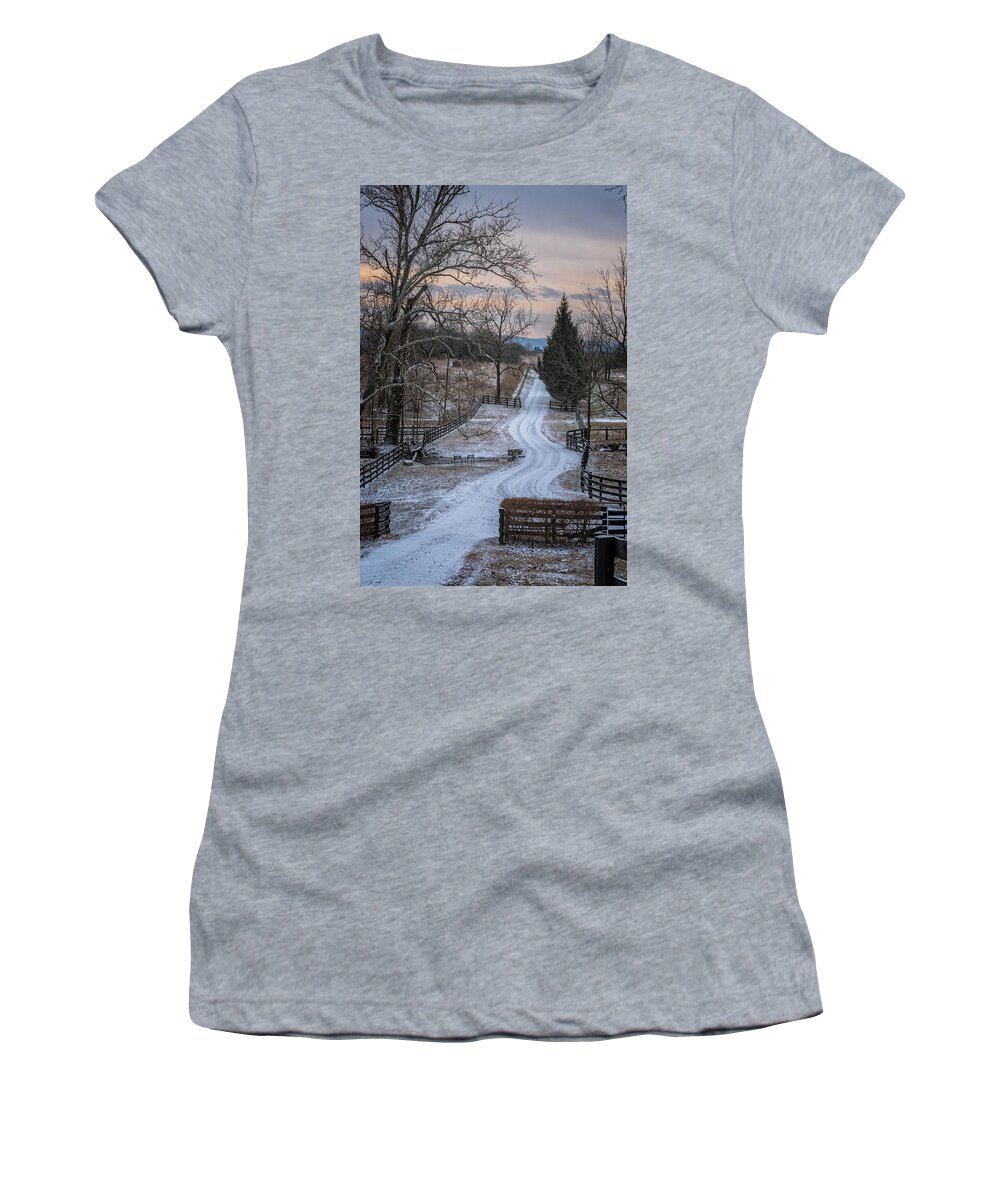 Berryville Virginia Women's T-Shirt featuring the photograph Virginia Country Lane II by Tom Singleton