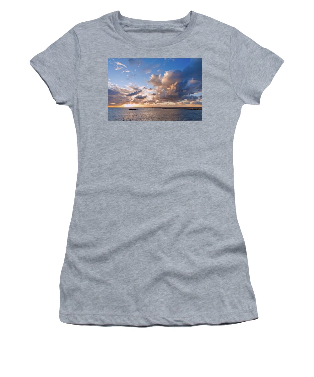 Landscape Women's T-Shirt featuring the photograph Wondrous Skies Gallipoli by Allan Van Gasbeck