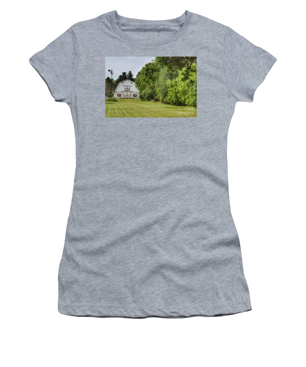 Barn Women's T-Shirt featuring the photograph 0321 - Hunters Creek White by Sheryl L Sutter