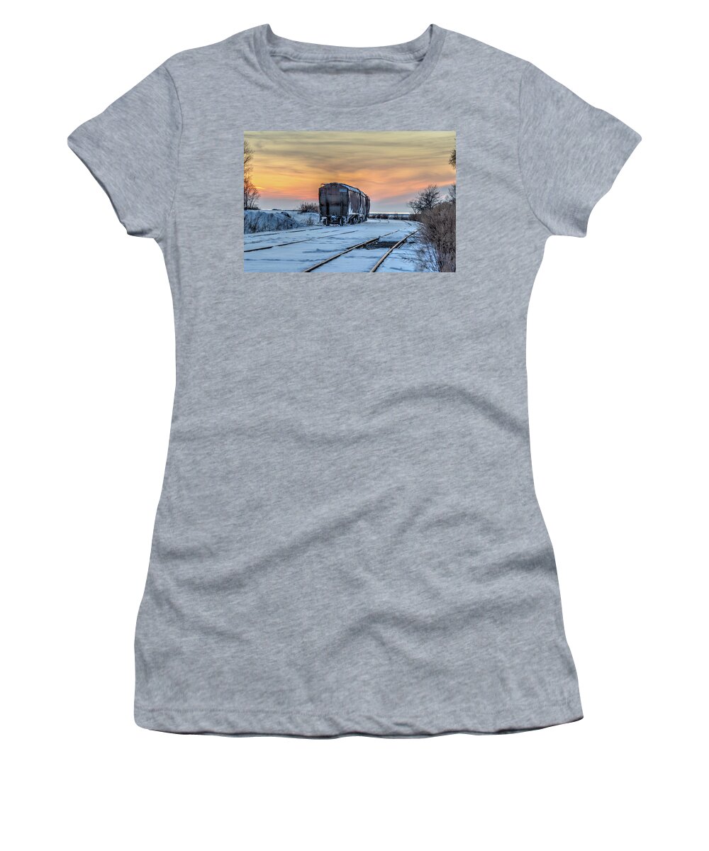 Sunset Women's T-Shirt featuring the photograph Day's End #1 by Rod Best