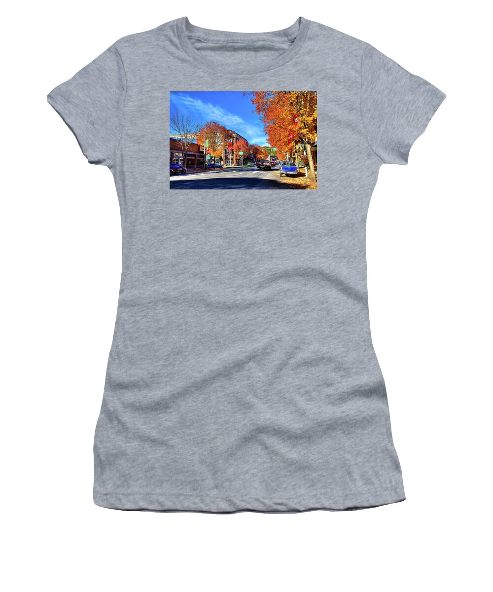 Autumn In Pullman Women's T-Shirt featuring the photograph Autumn in Pullman by David Patterson