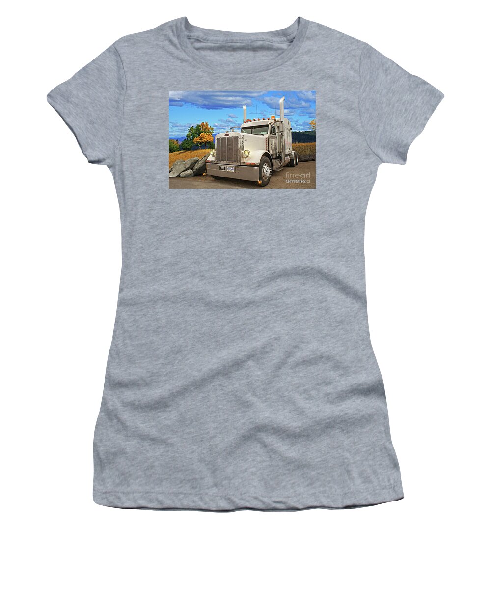 Big Rigs Women's T-Shirt featuring the photograph Catr9352-19 by Randy Harris