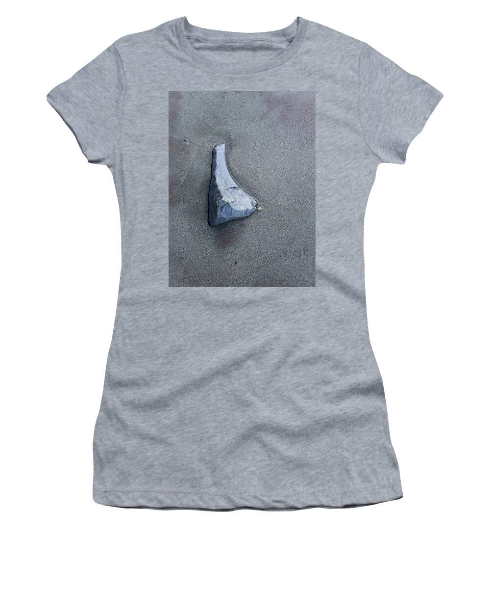 Beach Women's T-Shirt featuring the photograph Conversation by Lynn Wohlers