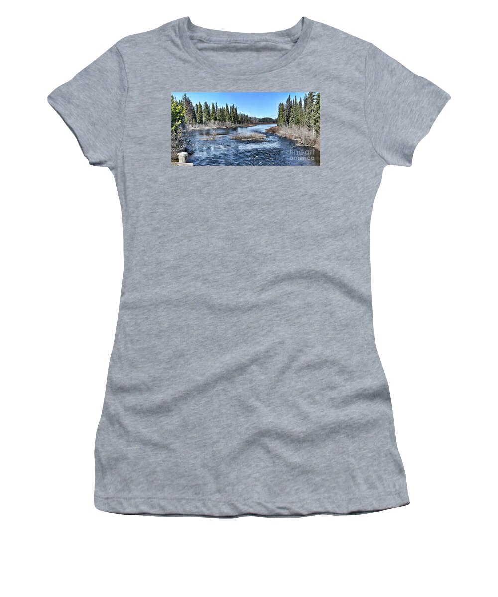 Crooked River Women's T-Shirt featuring the photograph Crooked River by Vivian Martin