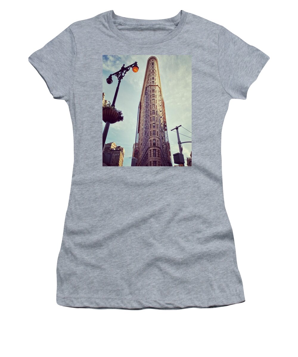  Women's T-Shirt featuring the photograph Flatiron fall by Natalia Baquero