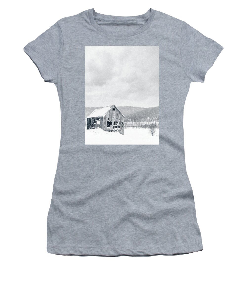 New Hampshire Women's T-Shirt featuring the photograph Old Barn Snowstorm by Edward Fielding