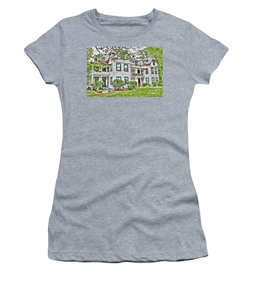 Richmond Art Women's T-Shirt featuring the photograph Richmond VA Virginia - Old Bon Air Hotel by Dave Lynch