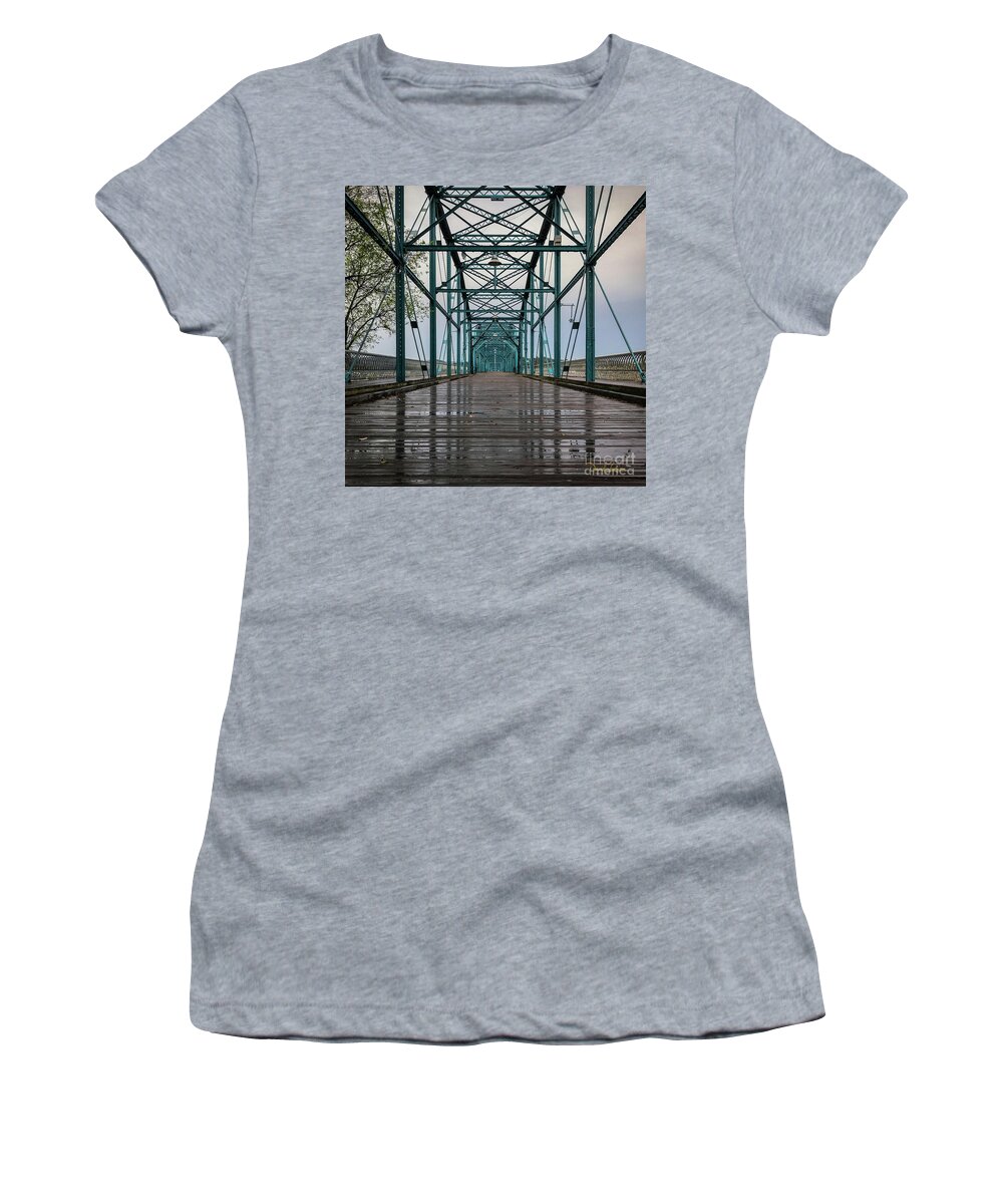 Chattanooga Tn Women's T-Shirt featuring the photograph The Bones of Chattanooga's Walnut Street Bridge by David Levin