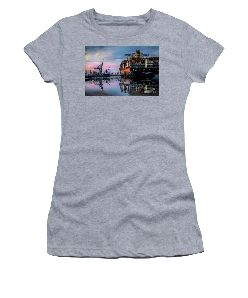 Savannah Women's T-Shirt featuring the photograph Graceful Journey on the Savannah River by Shelia Hunt