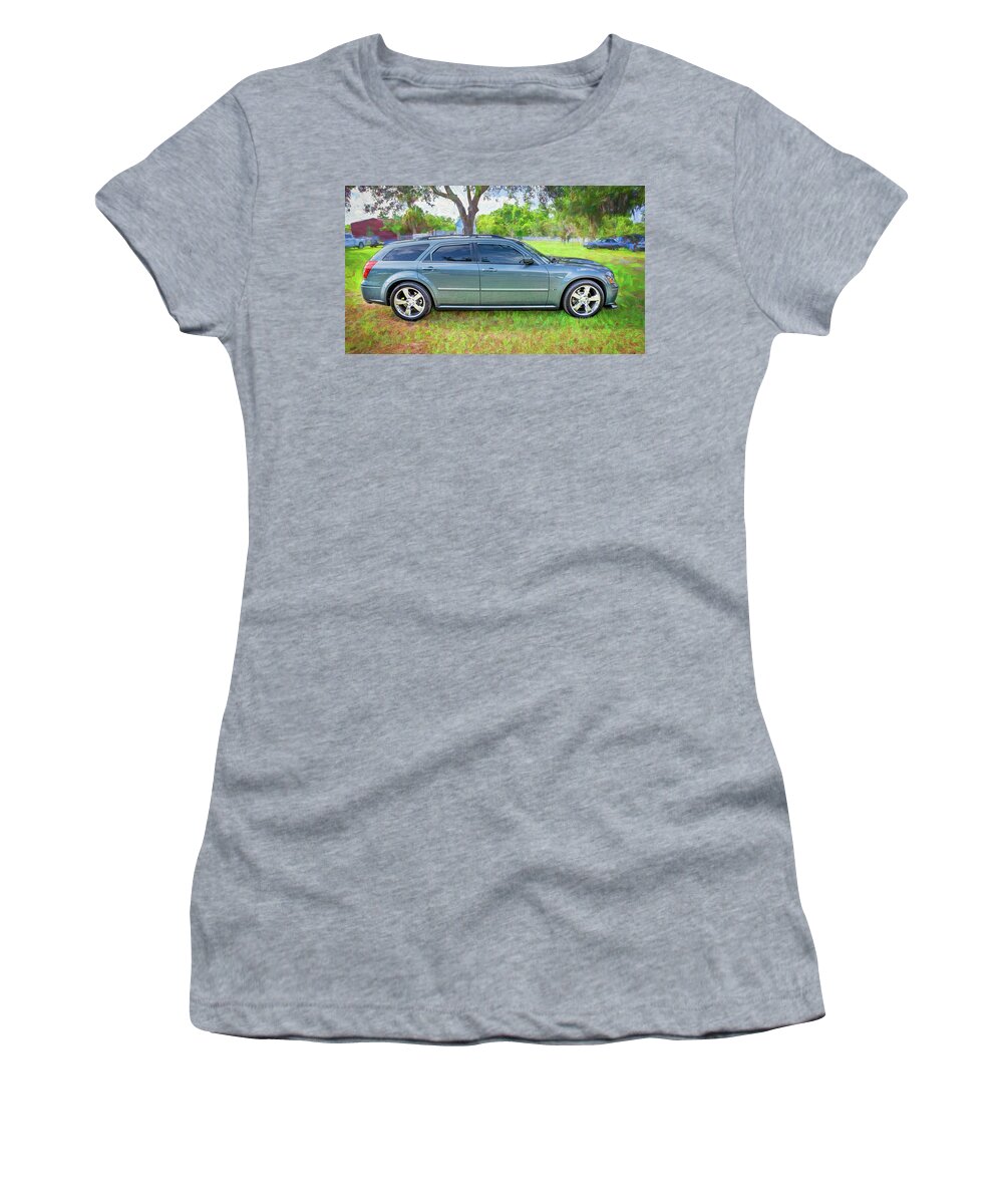 2006 Dodge Magnum Rt Women's T-Shirt featuring the photograph 2006 Dodge Magnum RT X110 by Rich Franco