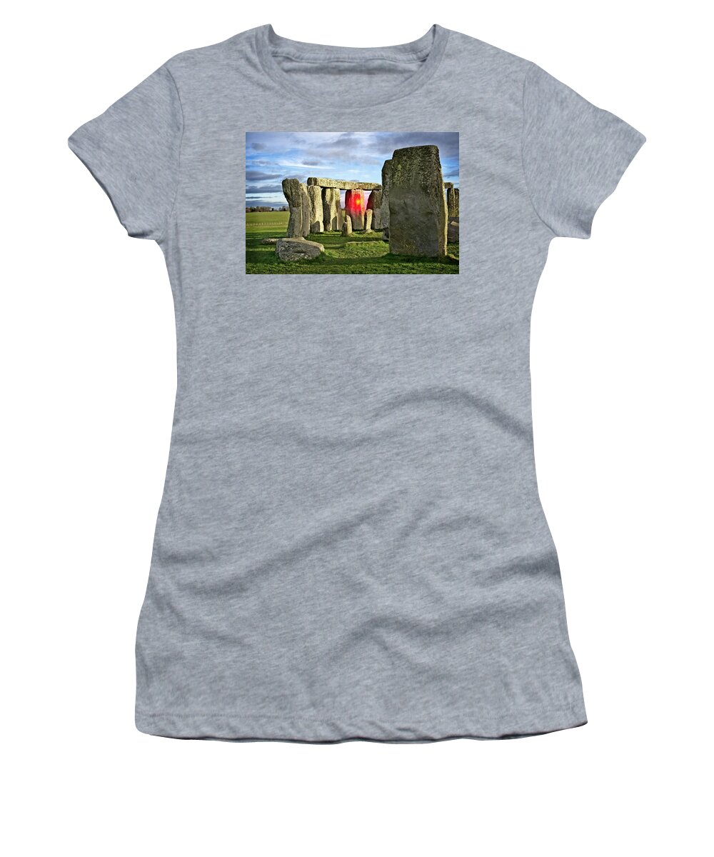 Amesbury Women's T-Shirt featuring the photograph Afternoon At Stonehinge by David Desautel