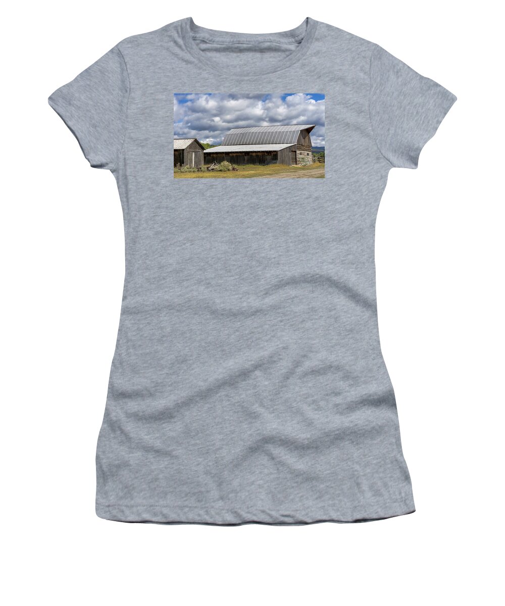 Mormon Row Women's T-Shirt featuring the photograph Another Mormon Row Barn 1220 10a by Cathy Anderson