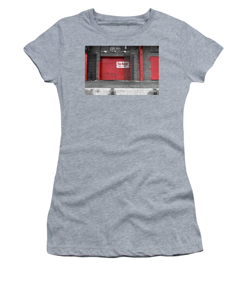 Chicago Women's T-Shirt featuring the photograph Chicago Tire Repair by Edward Fielding