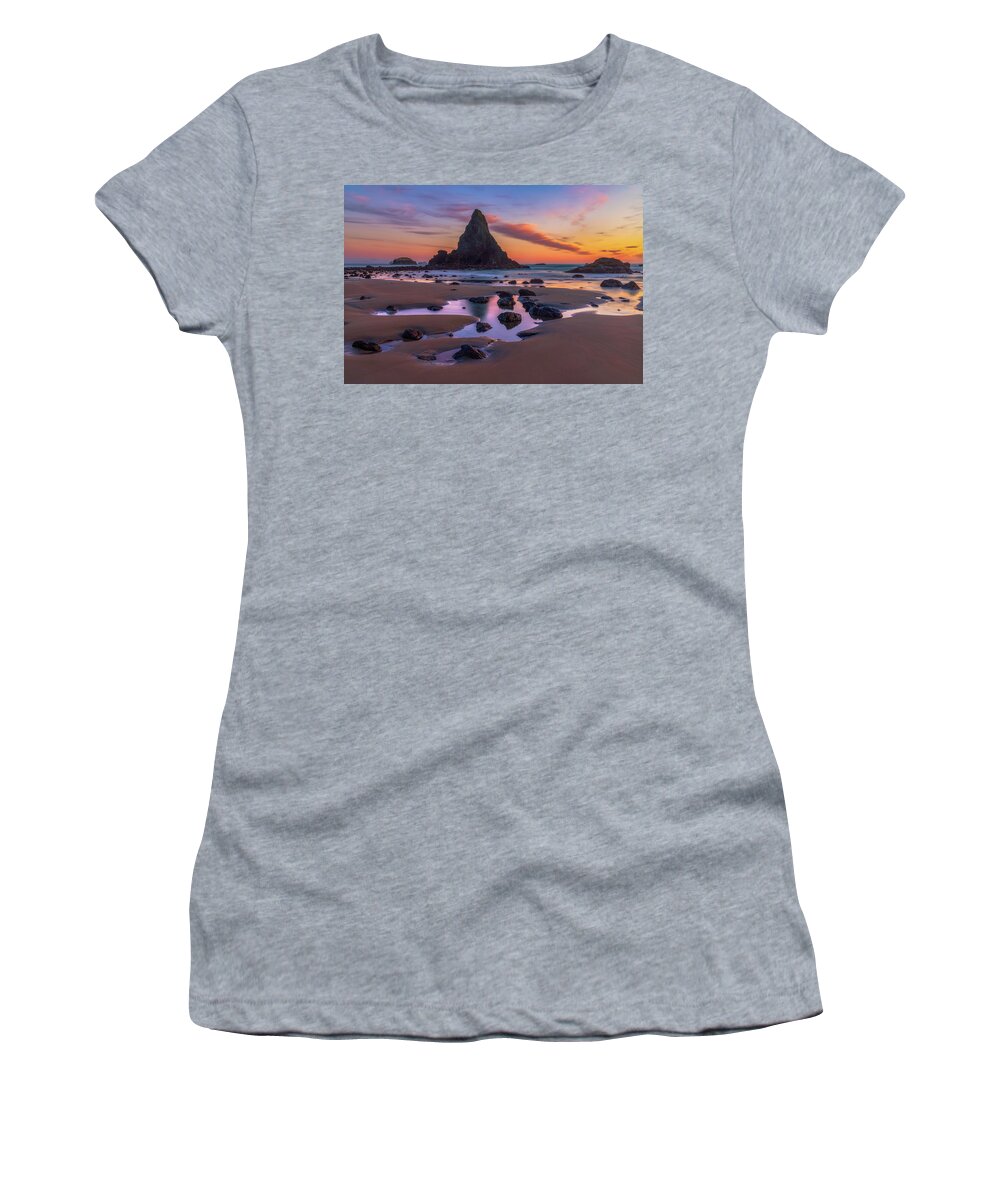 Oregon Women's T-Shirt featuring the photograph Days End by Darren White
