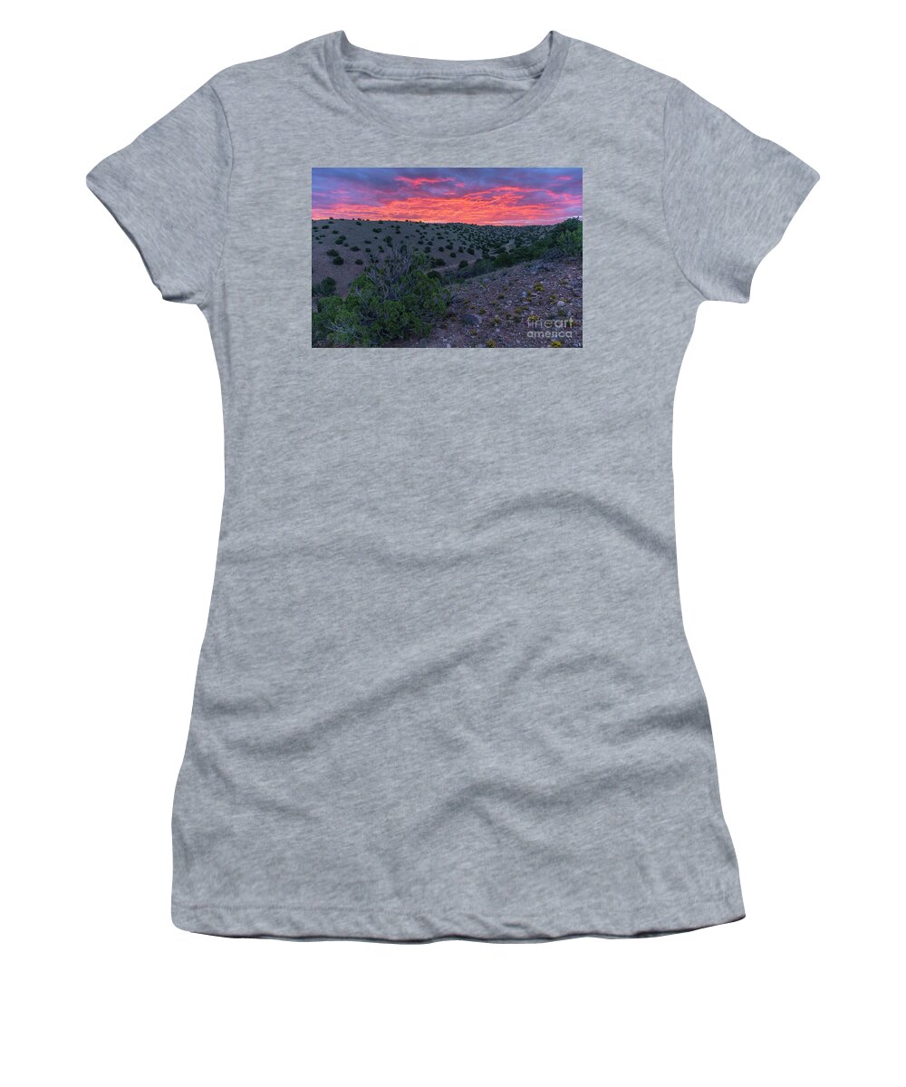 Landscape Women's T-Shirt featuring the photograph Early Morning by Seth Betterly