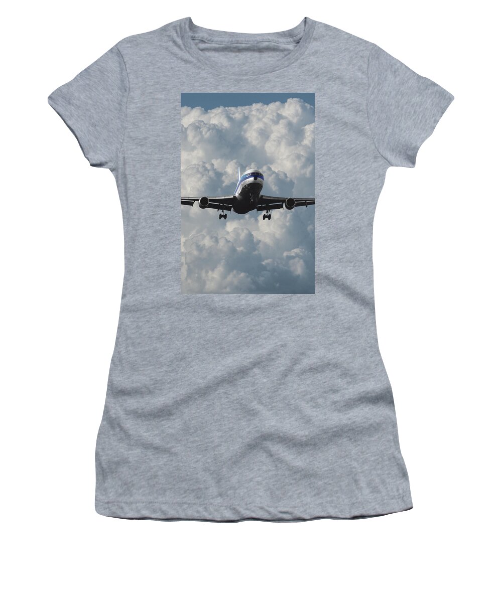 Eastern Airlines Women's T-Shirt featuring the photograph Eastern L-1011 Landing at Miami by Erik Simonsen