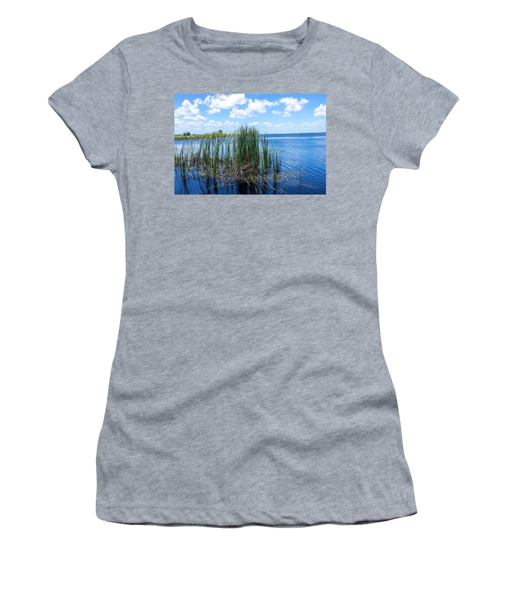 Everglades Women's T-Shirt featuring the photograph Everglades Blind by Blair Damson