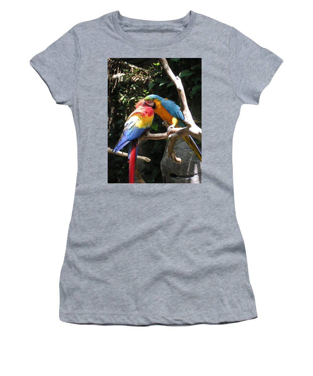  Women's T-Shirt featuring the photograph Macaw Kiss by Heather E Harman