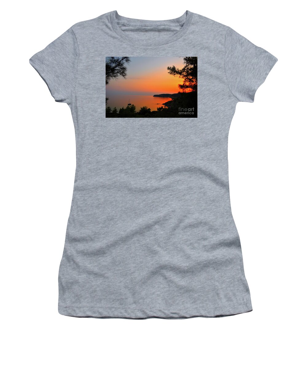 Amazing Sunset Women's T-Shirt featuring the photograph Peace of Harmony Sunset In The Bay 02 by Leonida Arte