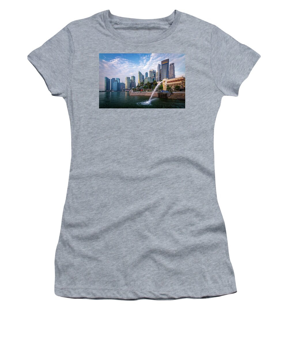 Architecture Women's T-Shirt featuring the digital art Singapore and the Merlion by Kevin McClish