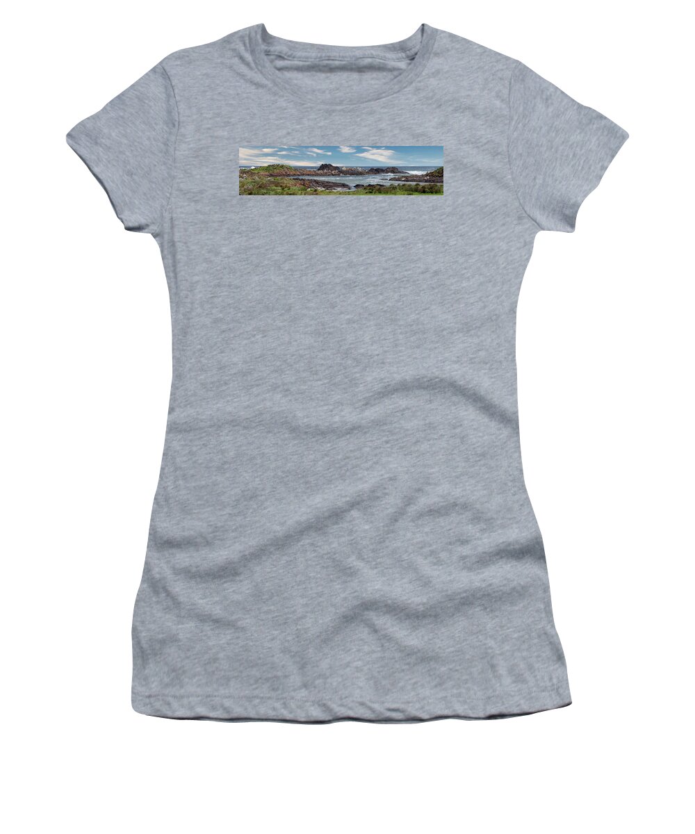 Landscape Women's T-Shirt featuring the photograph The Edge of the World by Frank Lee