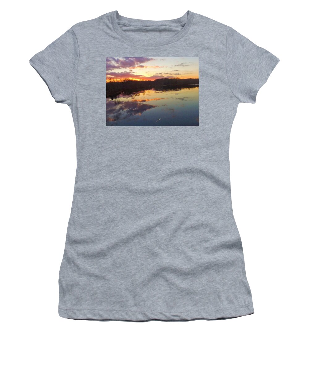  Women's T-Shirt featuring the photograph Tinkers Creek Park Sunset by Brad Nellis