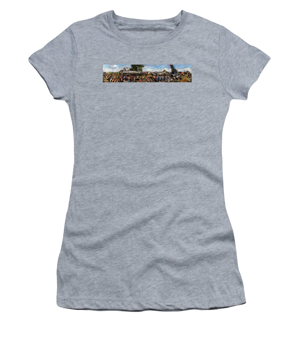 Train Women's T-Shirt featuring the photograph Train - Accident - Meeting head to head 1909 by Mike Savad