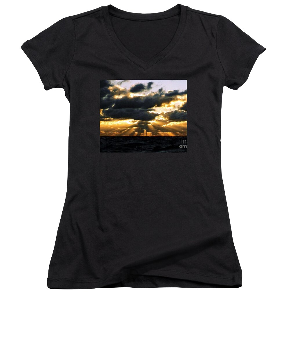 Louisiana Women's V-Neck featuring the photograph Crepuscular Biblical Rays At Dusk In The Gulf Of Mexico Louisiana by Michael Hoard