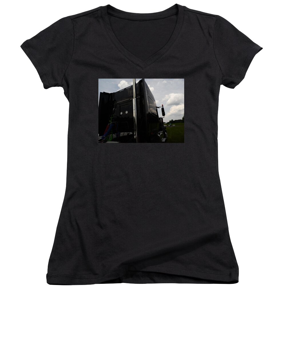 Cars Women's V-Neck featuring the photograph Big Rig by Karl Rose